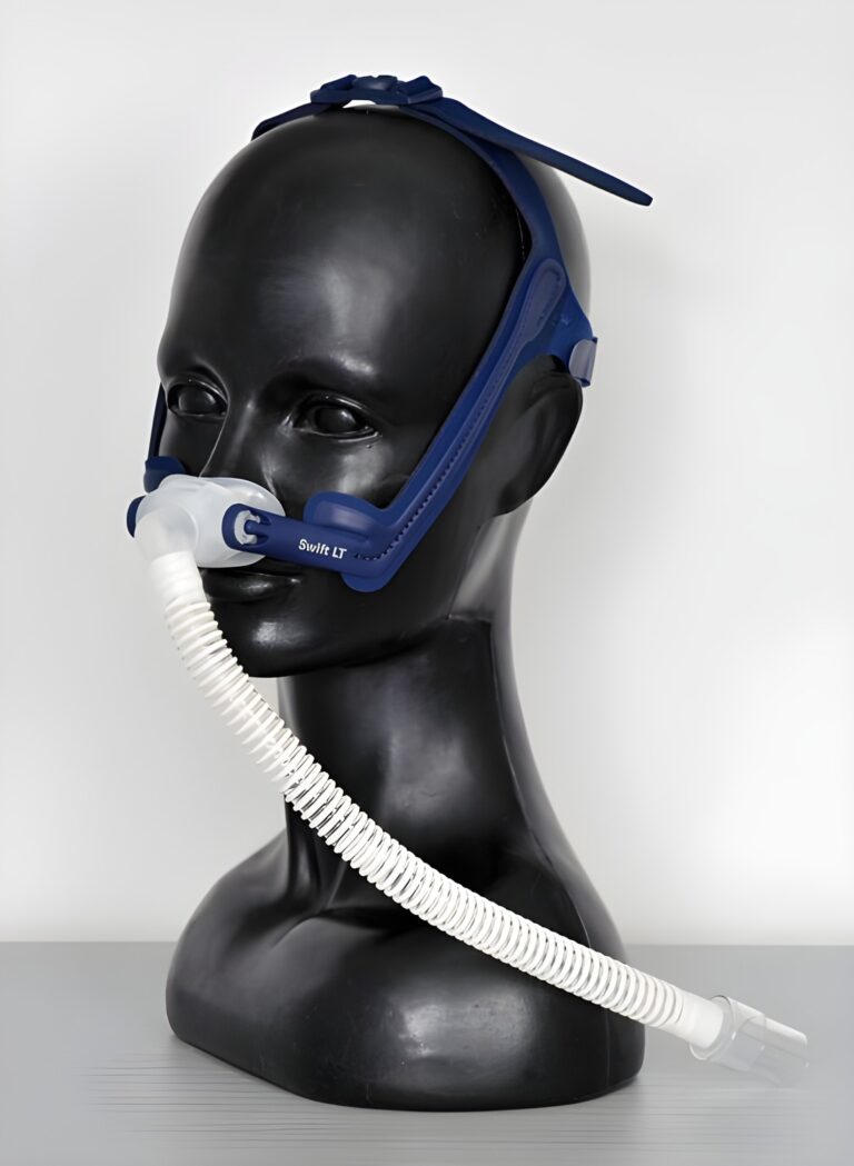 ResMed Swift LT Nasenkissen-CPAP-Maske mit Kopfbedeckung